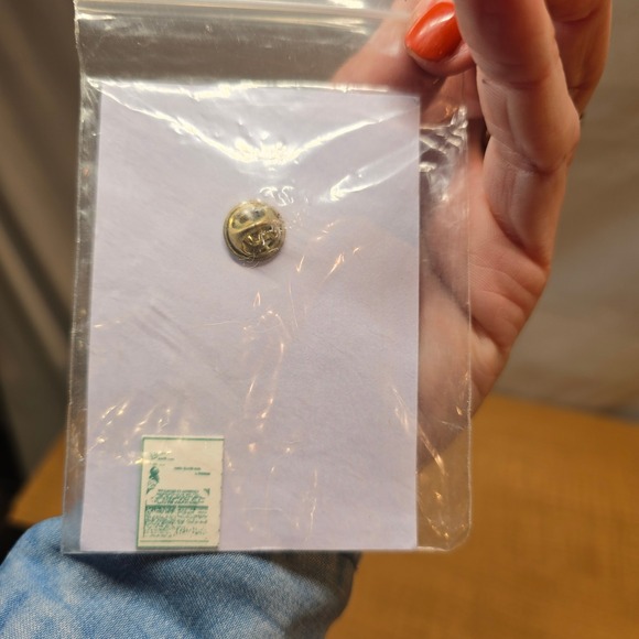 Department 56 Bachman's Village LAMPLIGHTER 1996 Collect pin PLUS retire slip - Picture 4 of 5